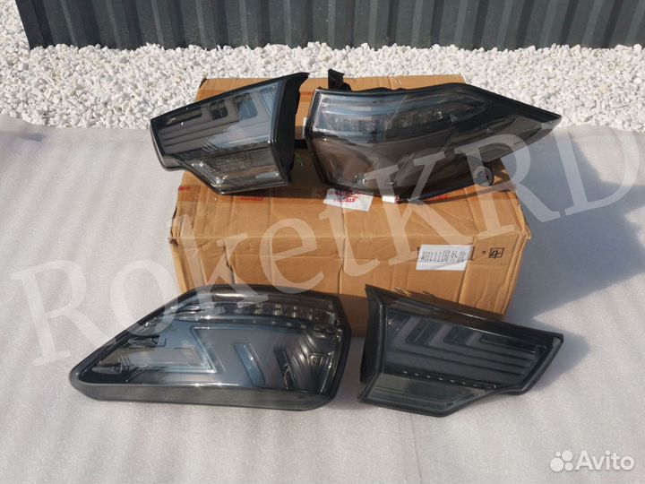 Задние фонари Toyota Highlander 2013-19 г дым LED