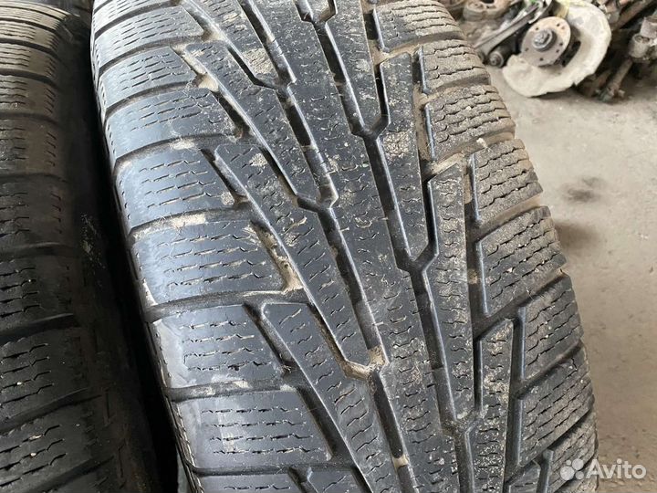 Nokian Tyres Hakkapeliitta R SUV 275/65 R17