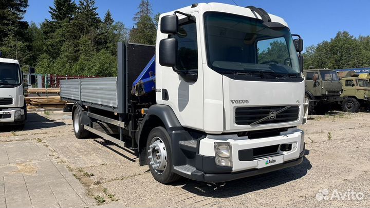 Volvo FL с КМУ, 2011