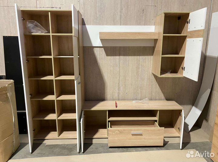 Стенка в гостиную