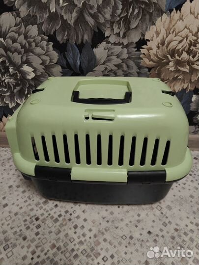 Переноска для кошек и собак