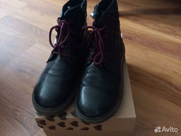 Ботинки демисезонные для девочки 35