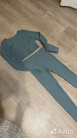 Спортивный костюм новый