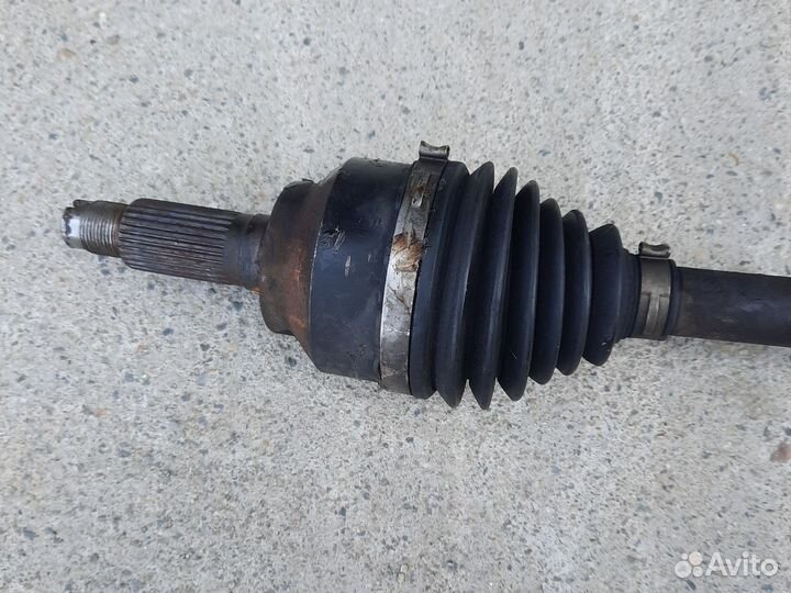 Левый передний привод МКПП Mazda 3 bk