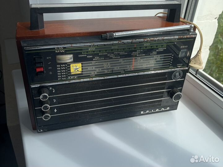 Радиоприёмник экспортный Selena B 210 рабочий СССР
