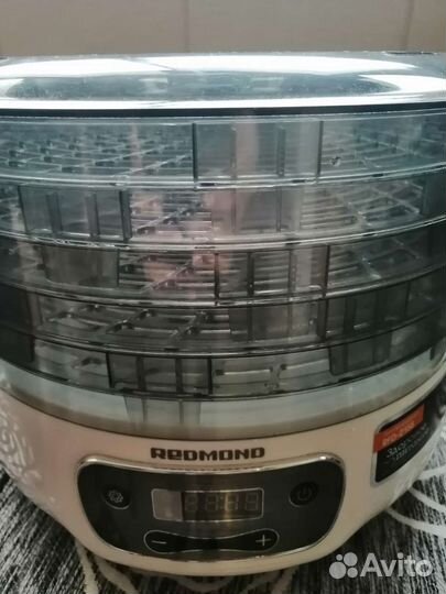 Сушилка для овощей и фруктов redmond