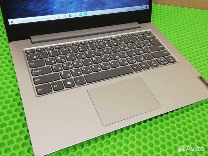 Свеженький Красавчик Lenovo (60Hz/4ядра/4GB/SSD)