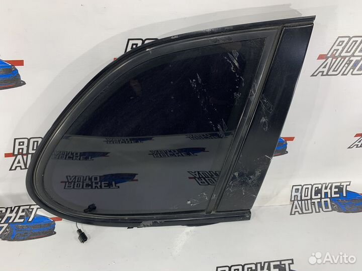 Стекло глухое правое Porsche Cayenne I 955 Turbo