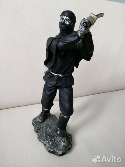 Статуэтка ниндзя