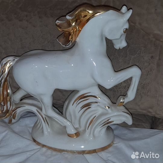 Лфз Медвежата, конь огонь