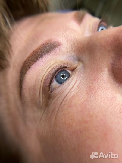 Модель на перманентный макияж бровей,губ