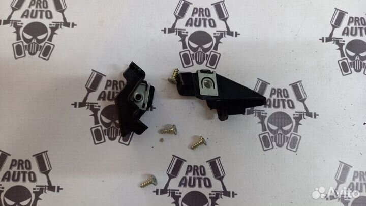 Ремкомплект ушек фары VW Polo 5 2010-2020