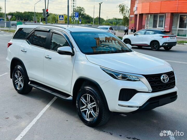 Toyota Fortuner 2.4 AT, 2022, 50 км
