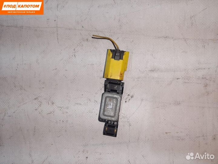 Датчик удара передний Volkswagen Touareg 2003