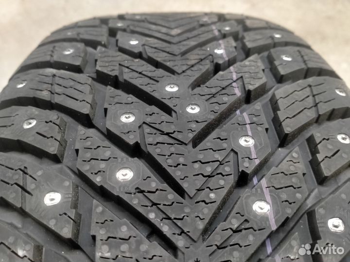 Nokian Tyres Hakkapeliitta 10p SUV 295/40 R21 111T