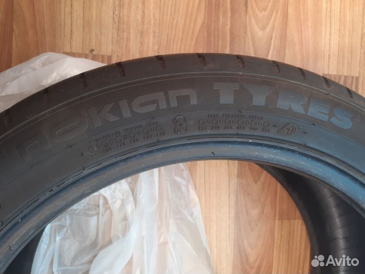 Nokian Tyres Hakka Black 23.5/45 R18