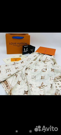 Платок LV