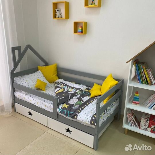 Детская кровать домик