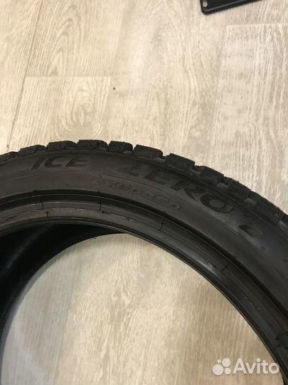 Pirelli Ice Zero 2 245/40 R18