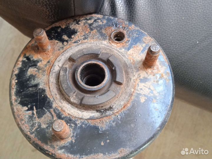 Пневмобаллон передний Land Rover Discovery 3 4