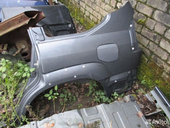 Крыло заднее левое TLC Prado 120