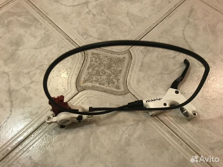 Тормоза Avid Juicy, рули, выносы: Race Face, Scott