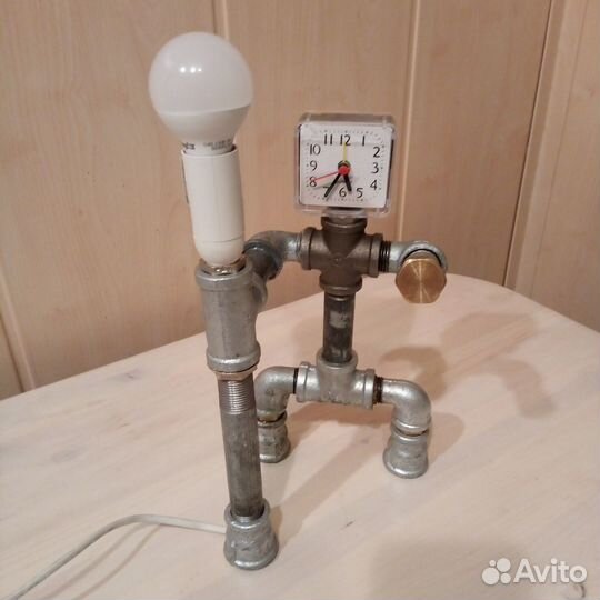 Продается светильник часы в стиле лофт
