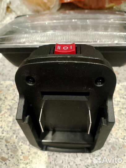 Прожектор. Аккумулятор Макита