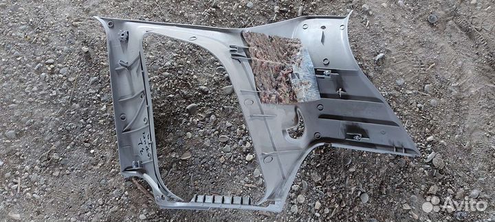 Обшивка стойки задние Ford Fiesta