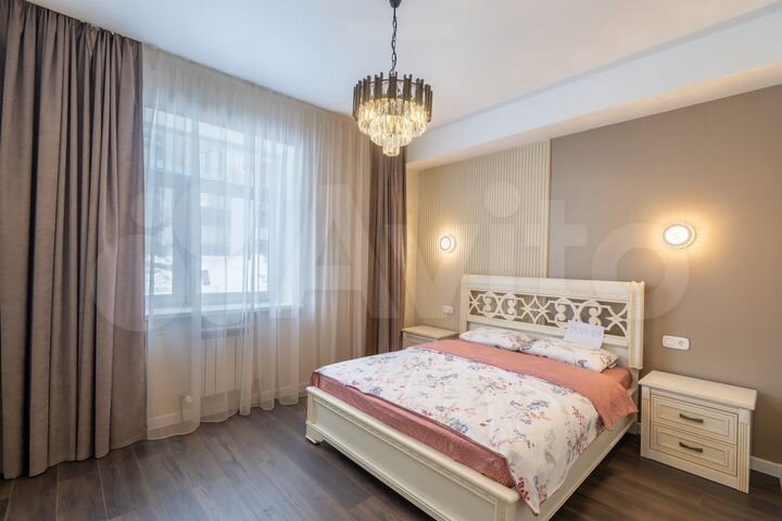 2-к. квартира, 71 м², 1/24 эт.
