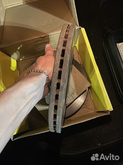 Передние тормозные диски Mazda 3(BK)