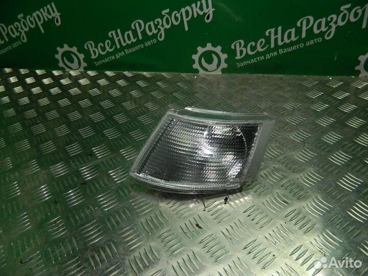 Поворотник левый Ваз 2110