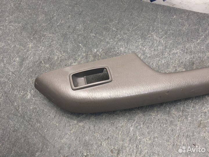 Зад прав вставка обшивки Cube