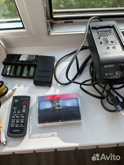 Видеокамера sony handycam video 8 CCD-TR330E