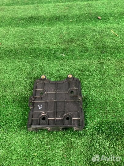 Кронштейн блока управления Ford Escape 4 CX482