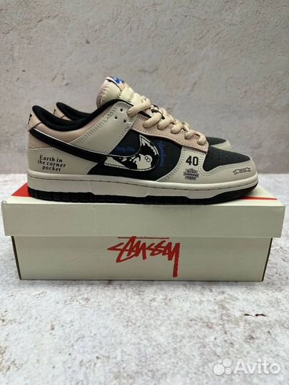 Кроссовки Nike SB Dunk Low x Stussy