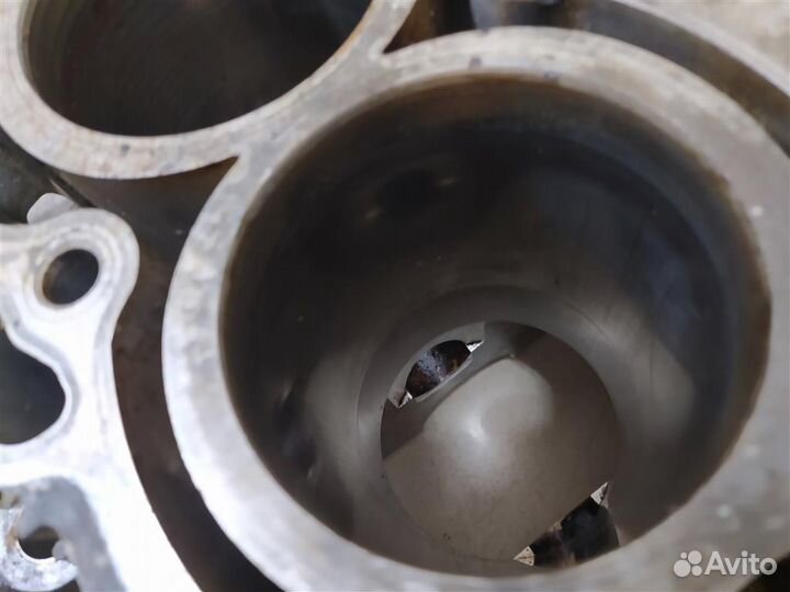 Блок цилиндров Toyota RAV4 A30 2007