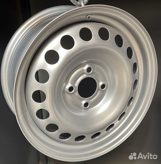 Порошковая покраска дисков металла