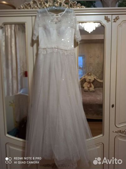 Свадебное платье
