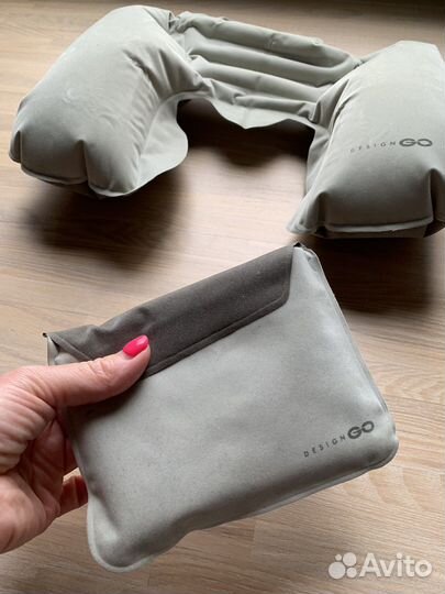 Подушка надувная в самолет 2 шт