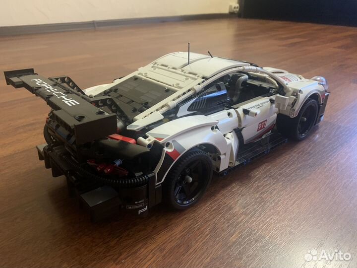 Lego Technic Porsche 911 RSR