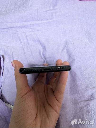 iPhone SE (2020), 64 ГБ