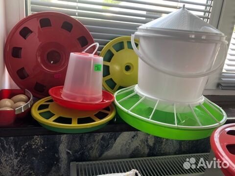 Кормушки и поилки для с/х птиц, животных