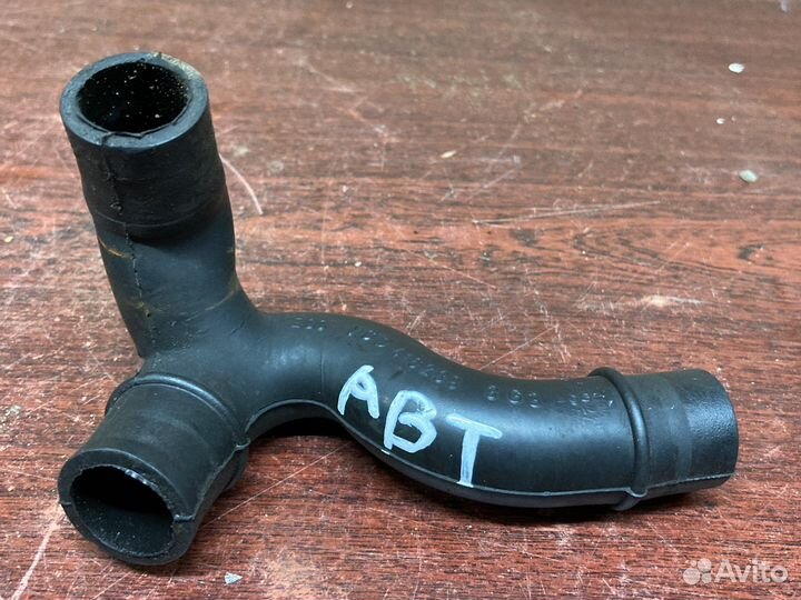 Патрубок гбц ауди 80 б4