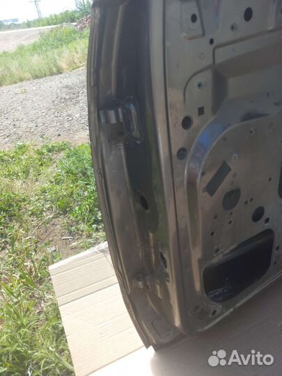 Задняя правая дверь Датсун, гранта седан