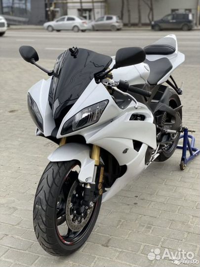 Yamaha R6