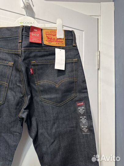 Джинсы женские Levis новые(брак) L(48-50)