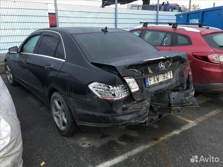 Щеткодержатель лобового стекла mercedes benz E-cla