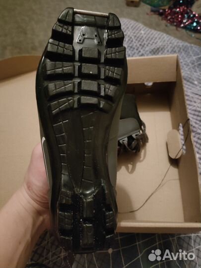 Лыжные ботинки