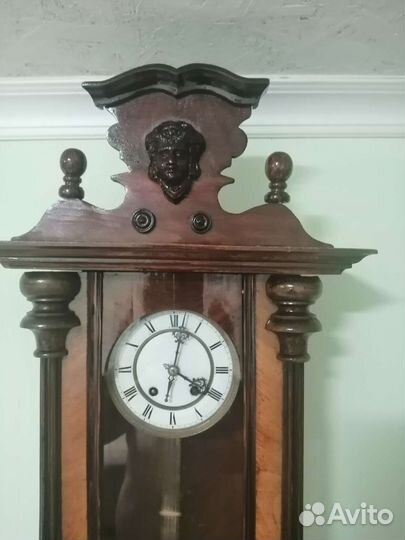 Старинные настенные часы